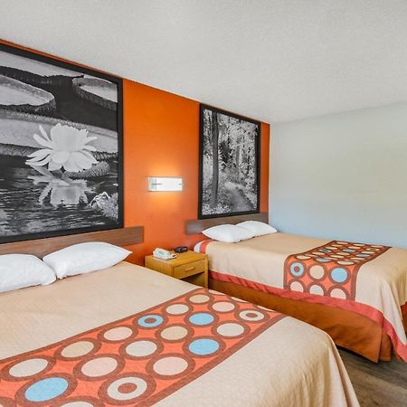 ซูเปอร์ 8 บาย วินด์แฮม เวย์เนสเบิร์ก Hotel Waynesburg ภายนอก รูปภาพ