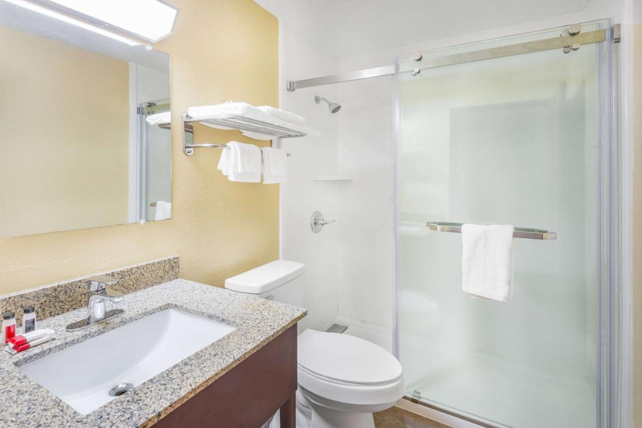 ซูเปอร์ 8 บาย วินด์แฮม เวย์เนสเบิร์ก Hotel Waynesburg ภายนอก รูปภาพ