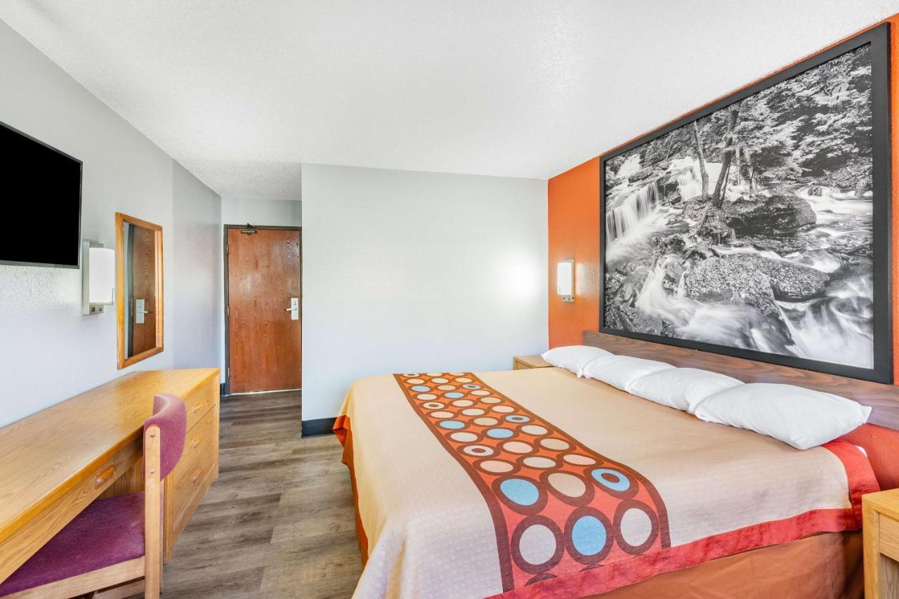 ซูเปอร์ 8 บาย วินด์แฮม เวย์เนสเบิร์ก Hotel Waynesburg ภายนอก รูปภาพ