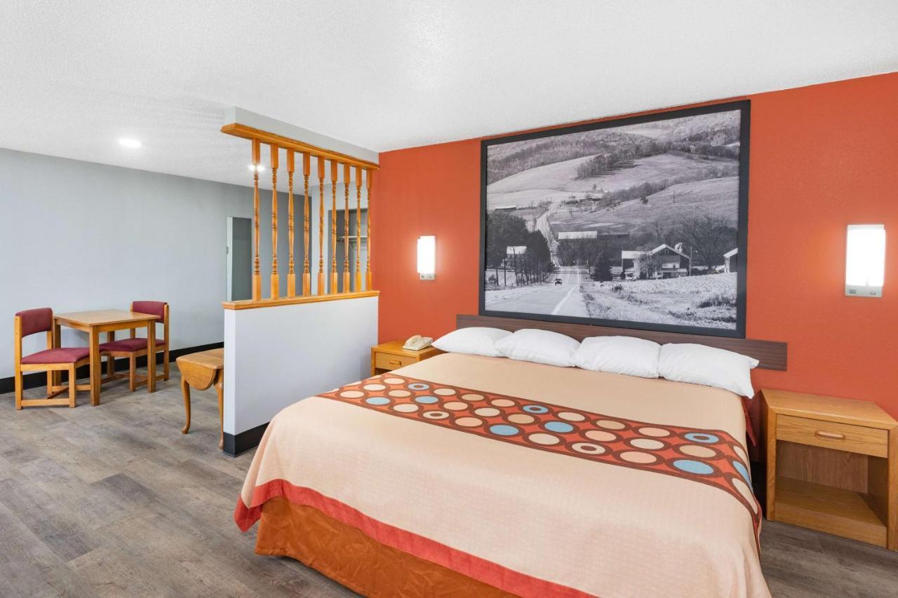 ซูเปอร์ 8 บาย วินด์แฮม เวย์เนสเบิร์ก Hotel Waynesburg ภายนอก รูปภาพ